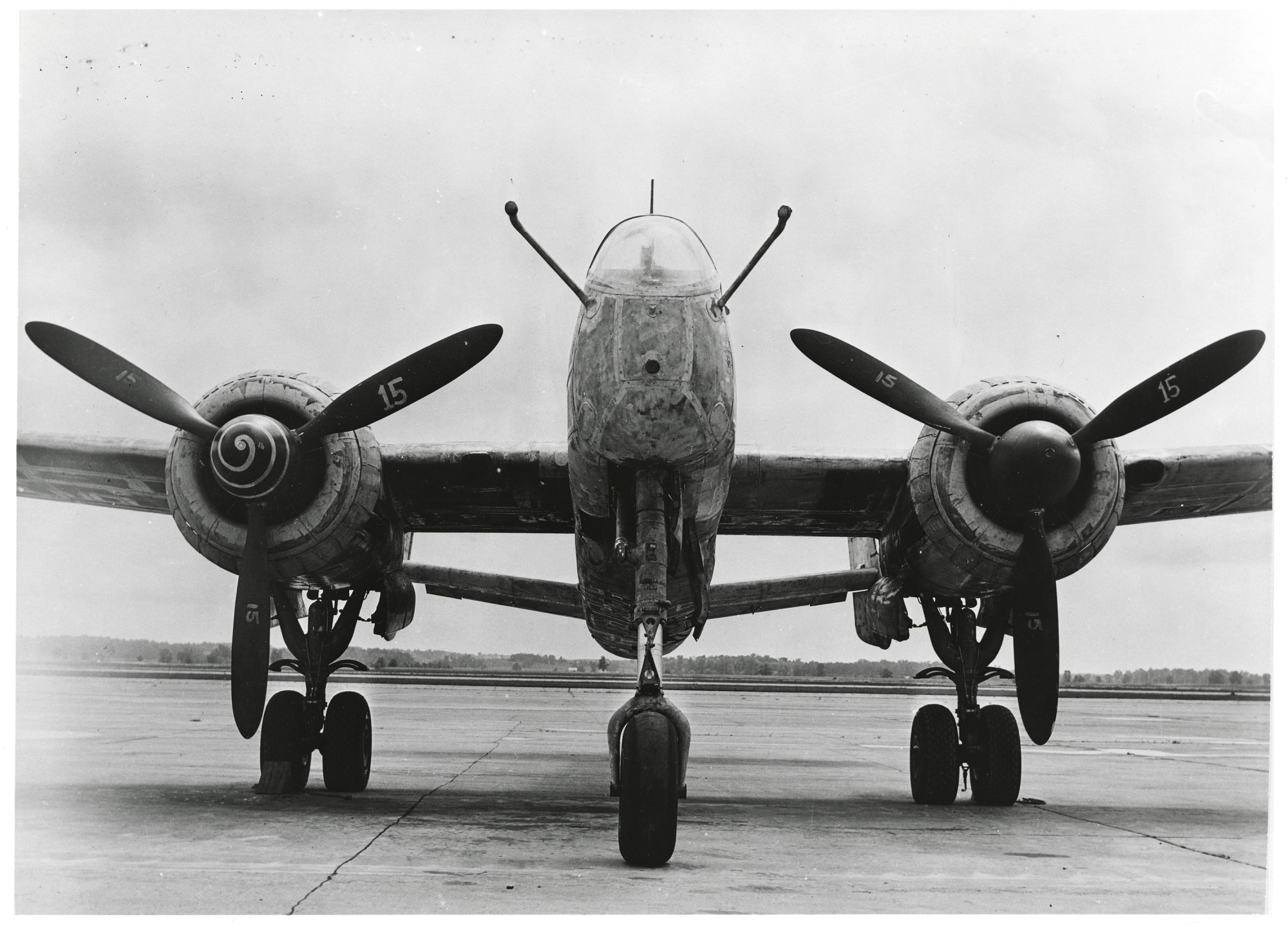 Heinkel 219 von vorn